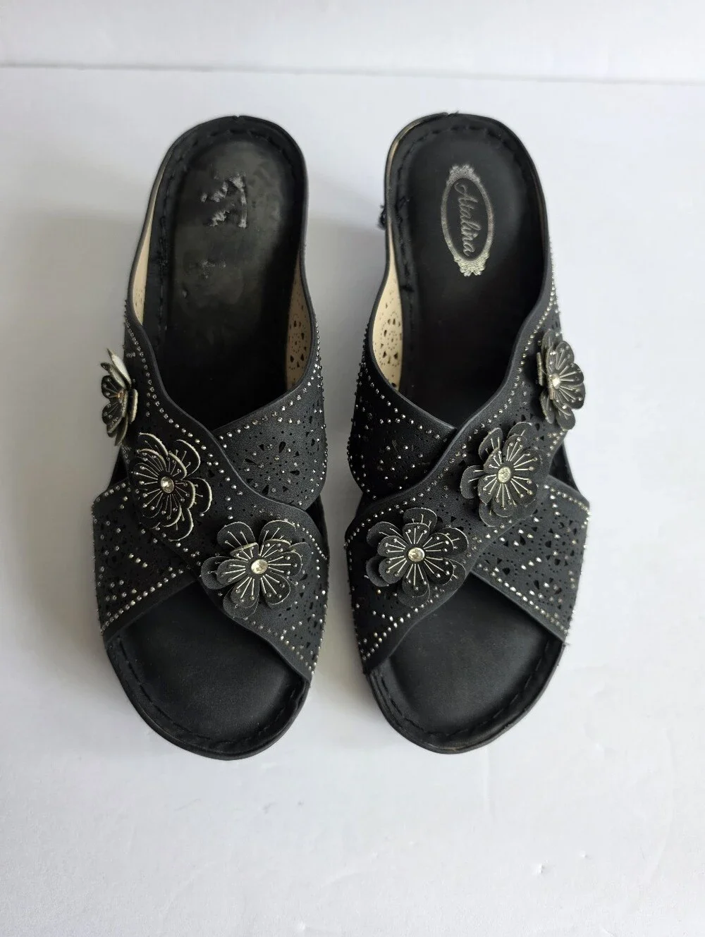 Atalina Women's Black Wedge Shoes Embellished Floral Cut Out Design Size 9 (41)